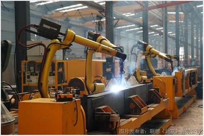 聯(lián)想榮膺行業(yè)先鋒 內(nèi)生外化雙驅(qū)動(dòng)，軟件開發(fā)助力制造業(yè)轉(zhuǎn)型升級